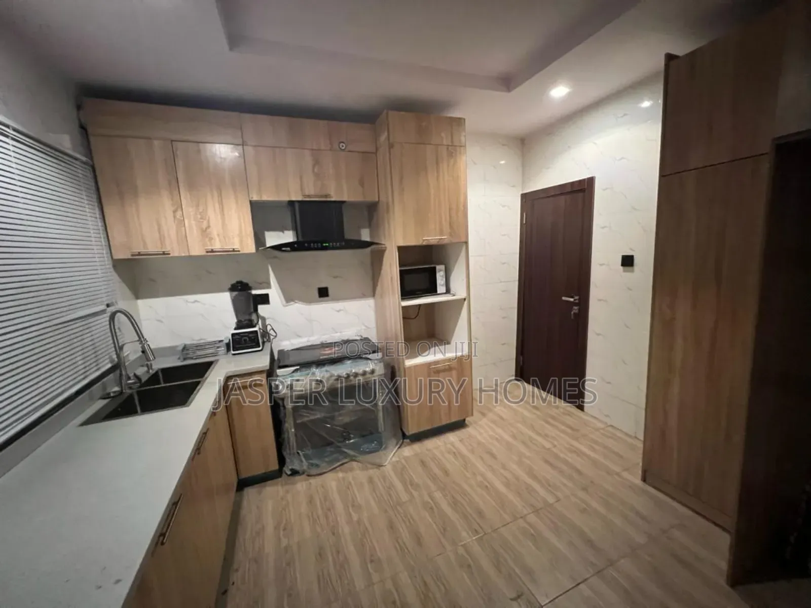 3 Bedroom Flat In Yaba