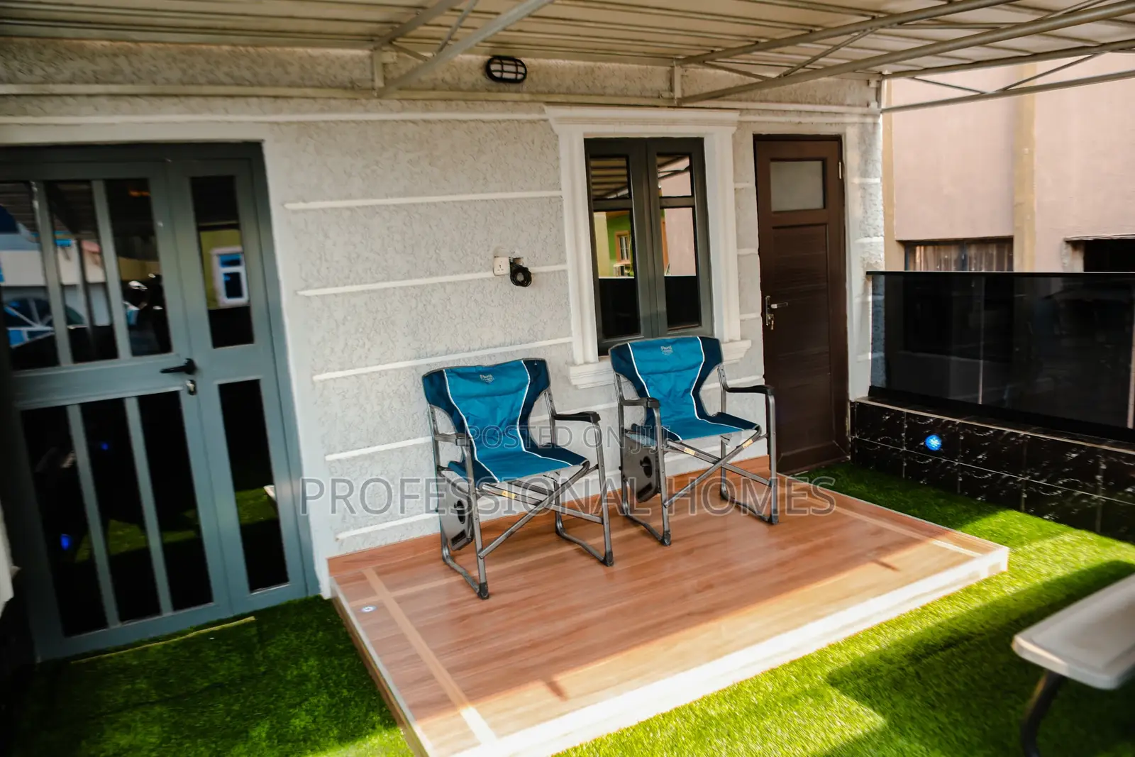 2 Bedroom Apartment 5min to Airport