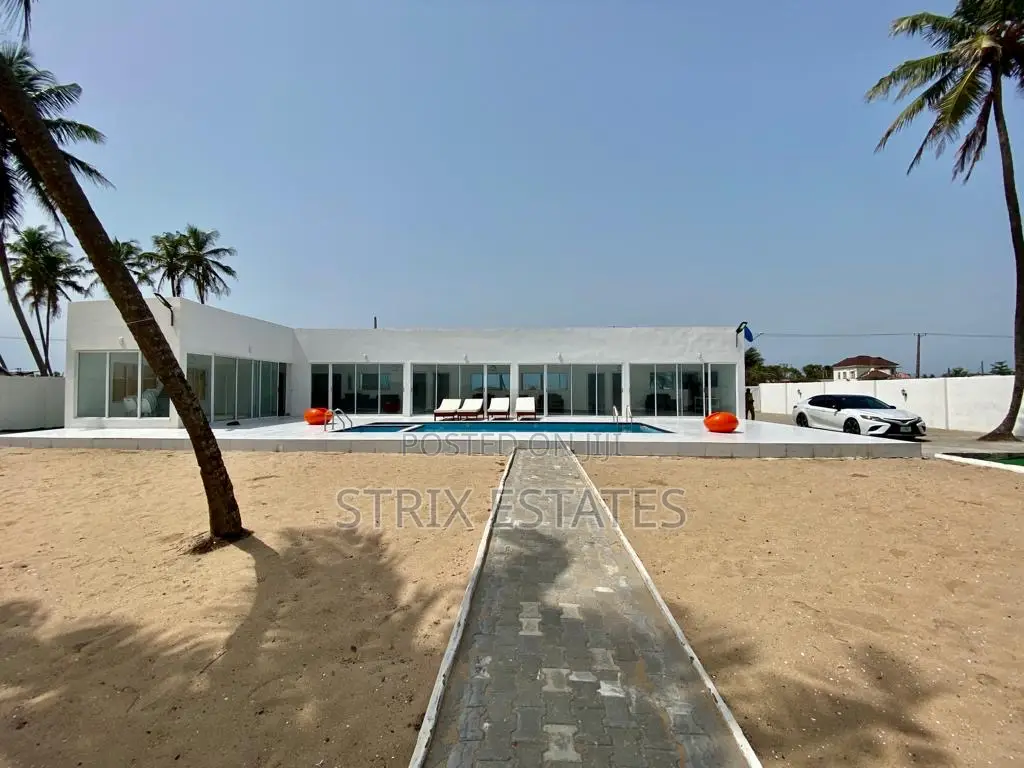 4 / Four Bedrooms Beach House with Swimming Pool at Ibeju Lekki
