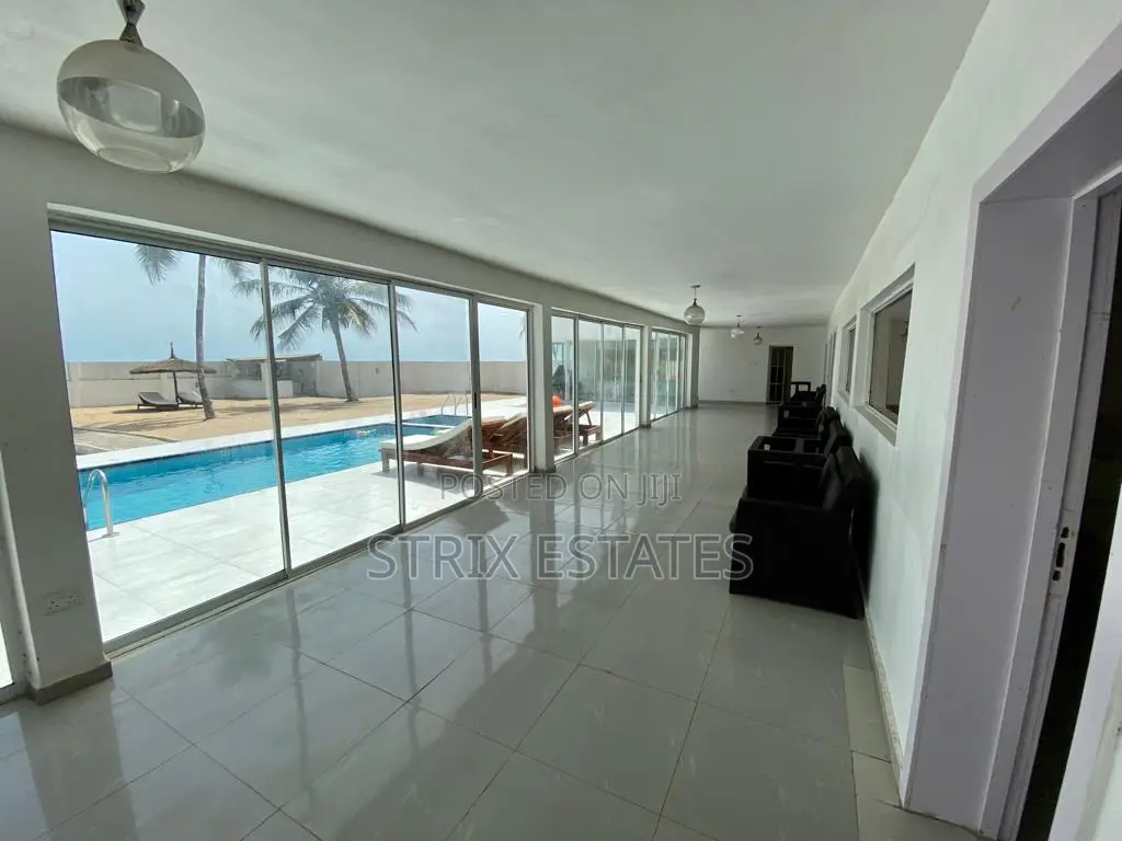 4 / Four Bedrooms Beach House with Swimming Pool at Ibeju Lekki