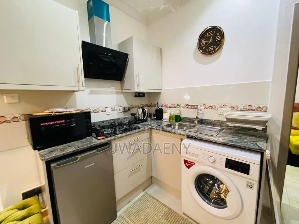 Lemon 1 Bedroom Shortlet in Parkview, Ikoyi